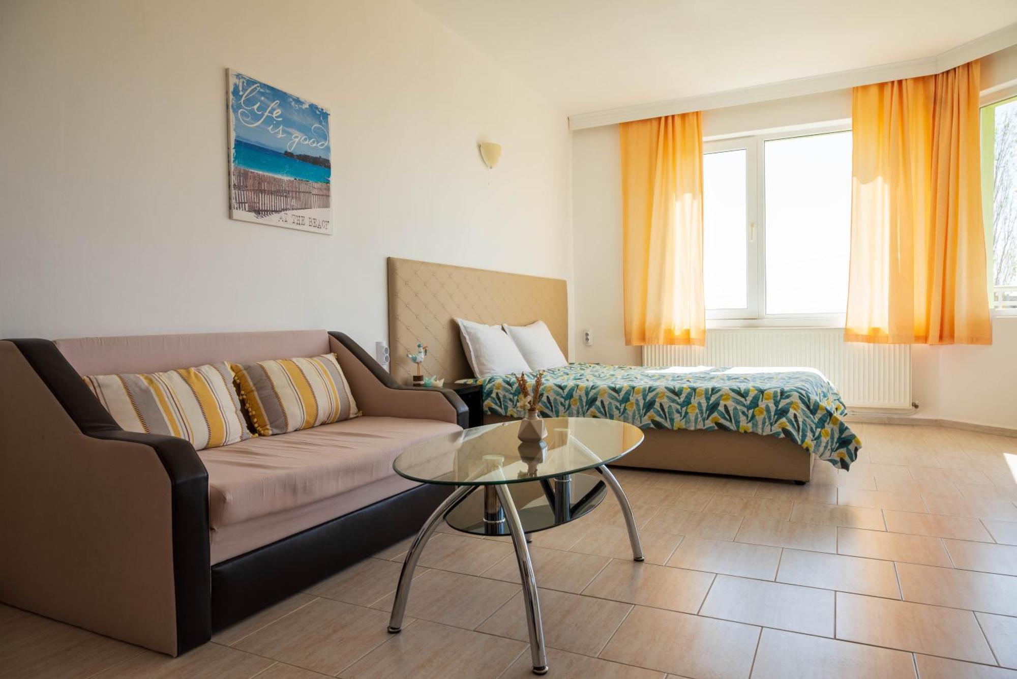 Family Hotel Perla Aranyhomok Kültér fotó