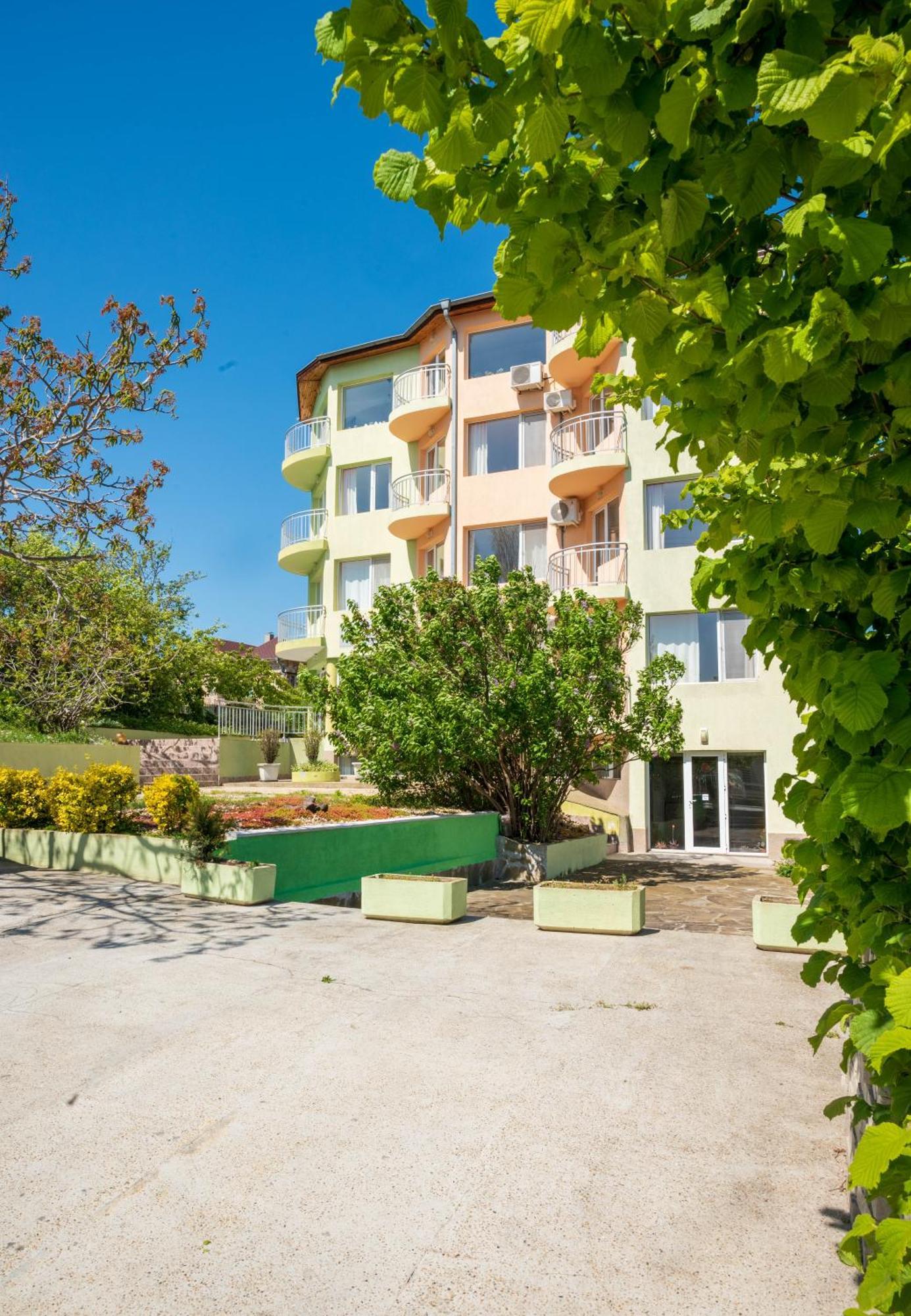 Family Hotel Perla Aranyhomok Kültér fotó