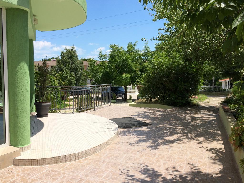 Family Hotel Perla Aranyhomok Kültér fotó